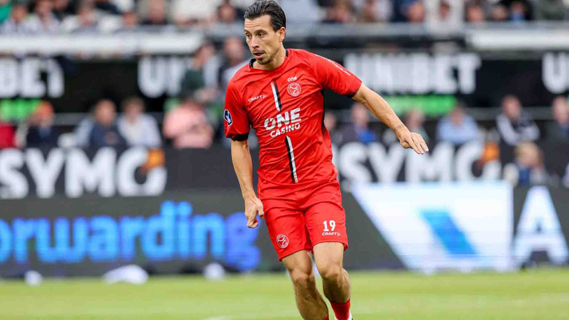 Debut Thom Haye Bersama Almere City Berakhir Pahit