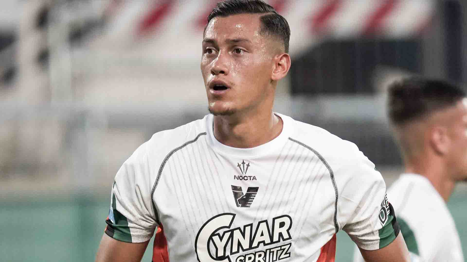 Tampil Penuh, Jay Idzes Raih Kemenangan Perdana bersama Venezia di Serie A