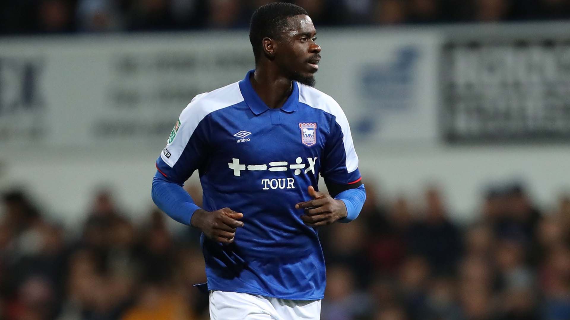 Axel Tuanzebe Hampir Kehilangan Jempol Tangan Gara-gara Cuci Piring