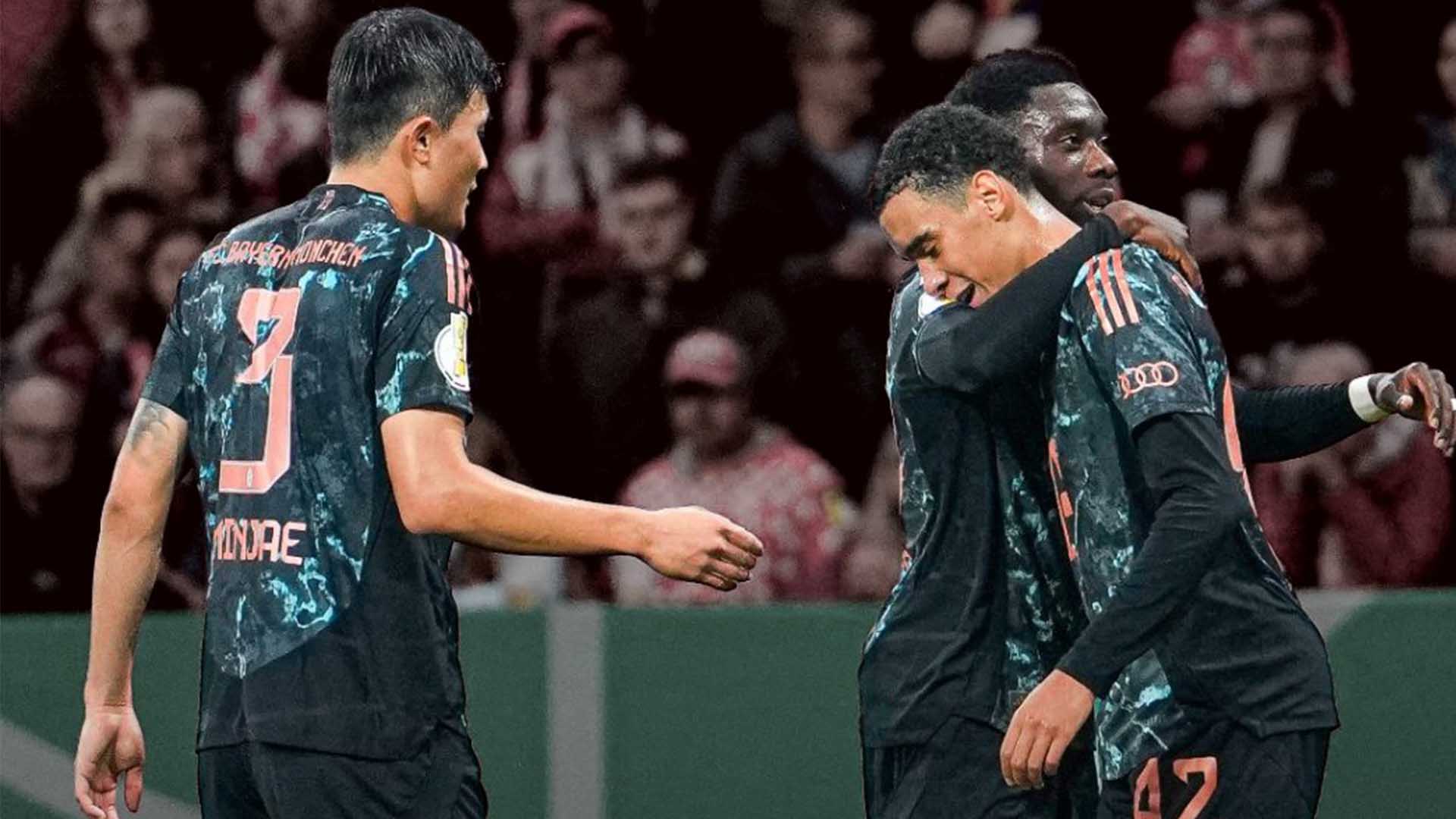 Jamal Musial Cetak Hattrick Saat Bayern Munich Hajar Mainz di DFB-Pokal