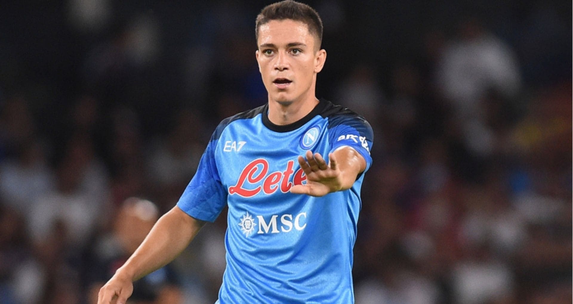 Raspadori Cetak Gol Penting, Napoli Bersaing di Puncak Klasemen