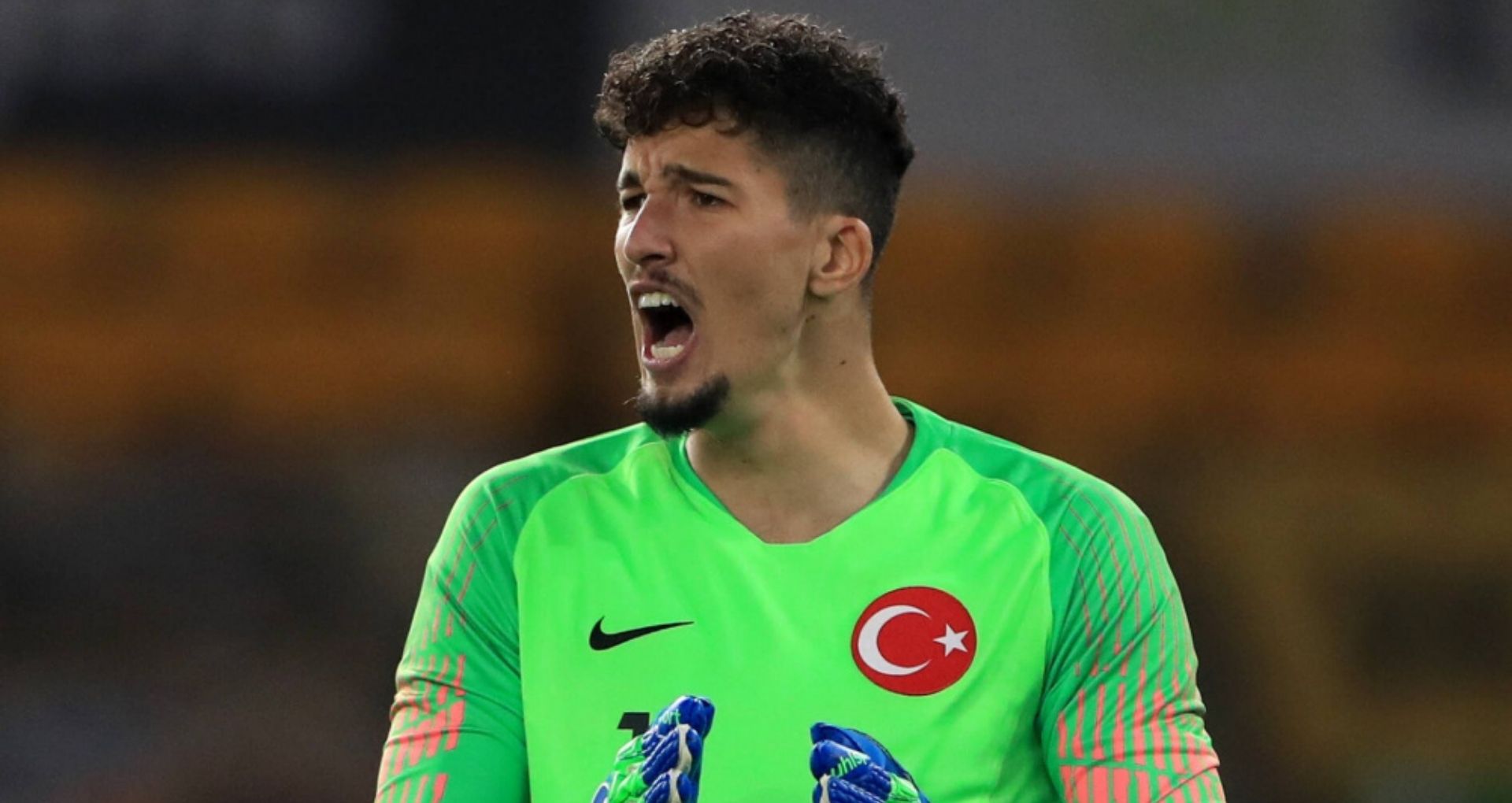 Bayindir Tinggalkan Klub, Man Utd Cari Kiper Cadangan Baru