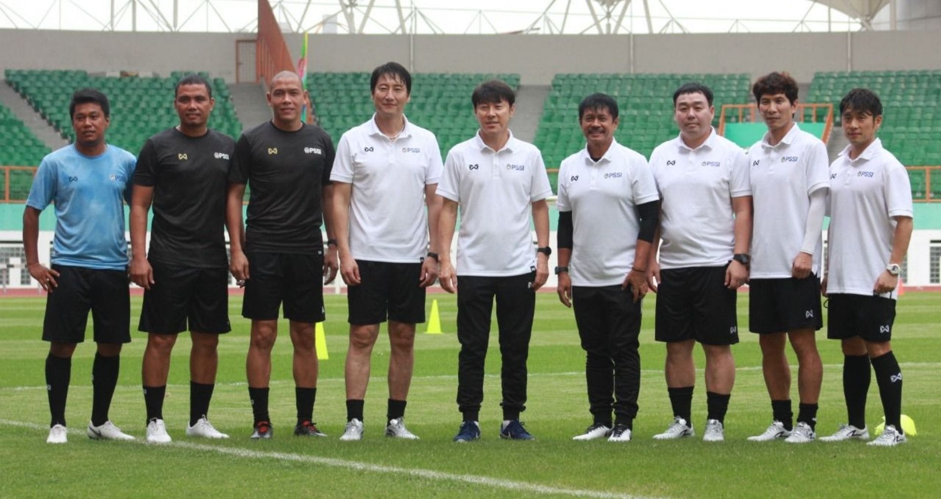 Jajaran Pelatih Timnas Indonesia, Ada Siapa Saja?