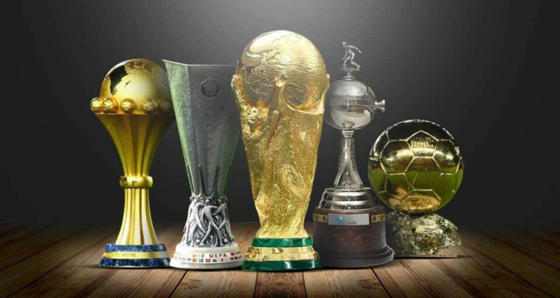 5 Trofi Sepak Bola Termahal di Dunia