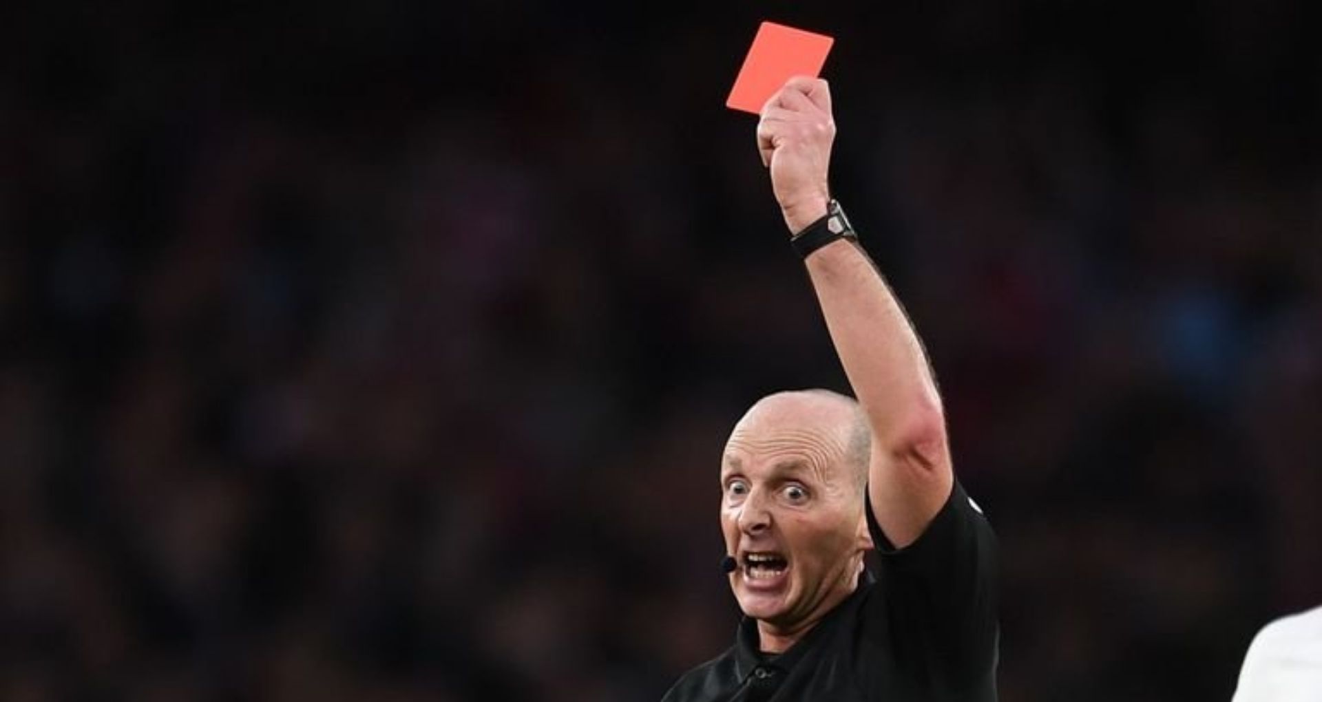 Peraturan Kartu Merah Sepak Bola: Apa yang Perlu Kamu Tahu?