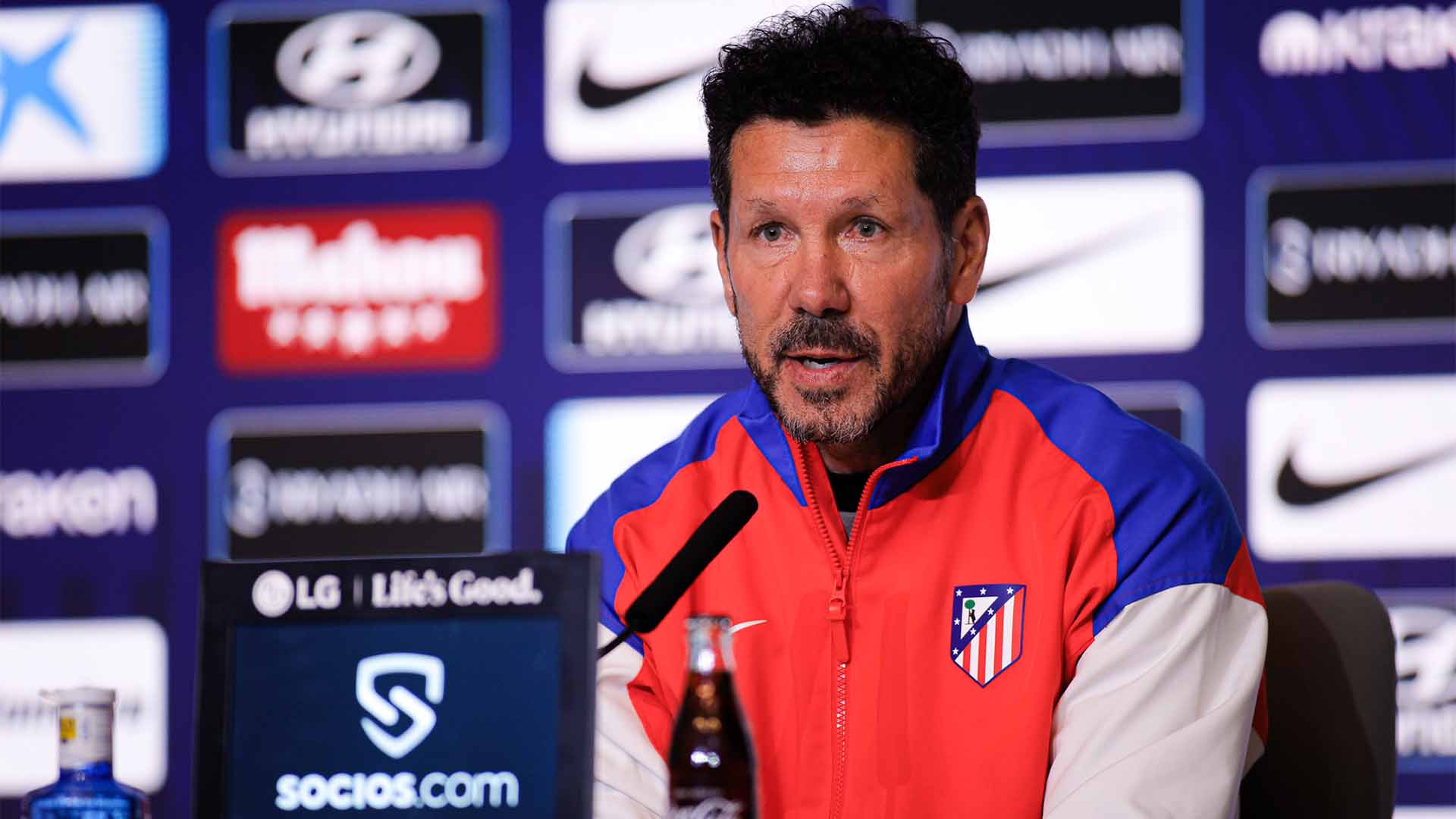 Simeone Desak Atletico Lupakan Kontroversi Penalti Lawan Real Madrid