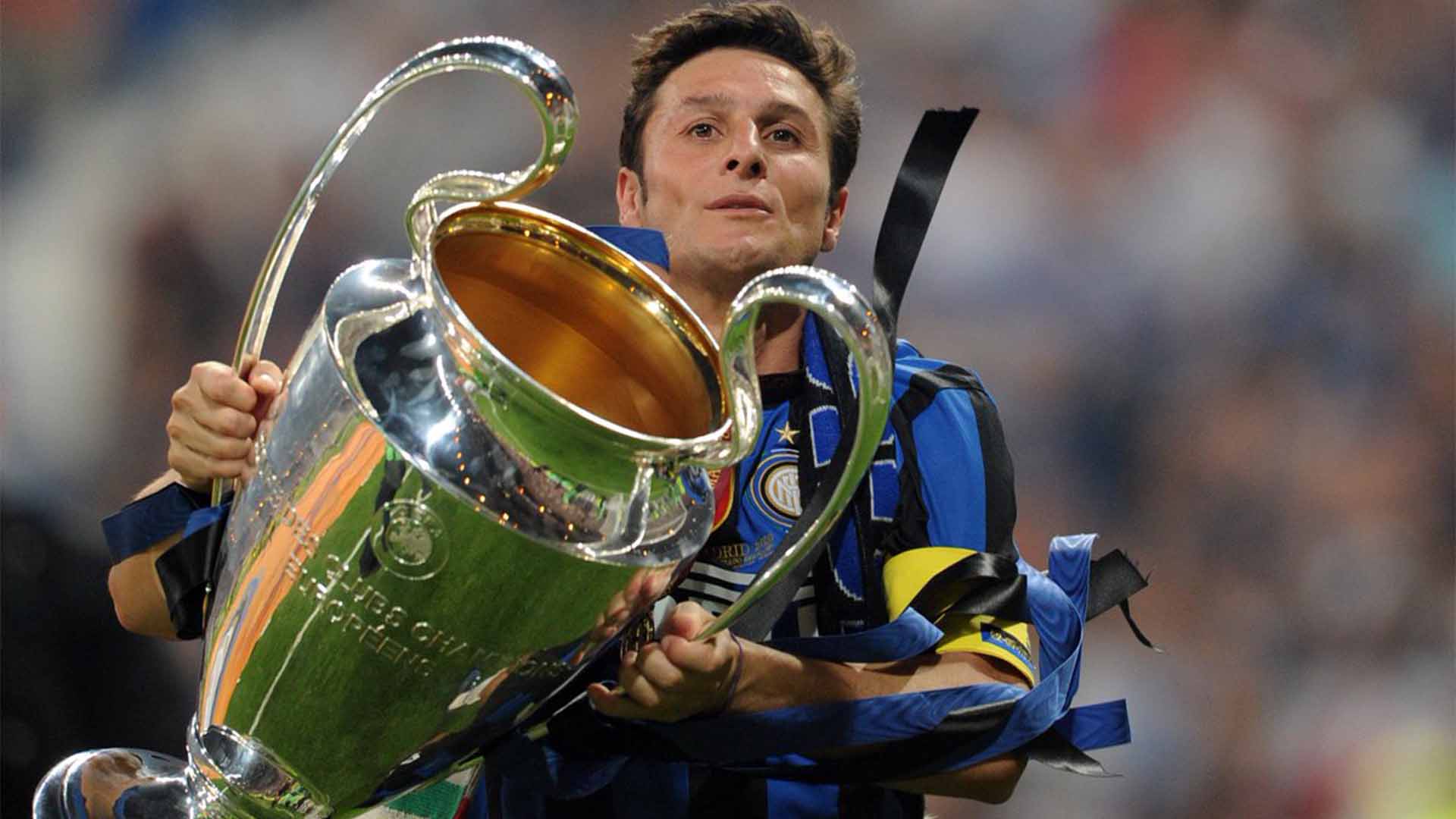 11 Pemain Bola dari J