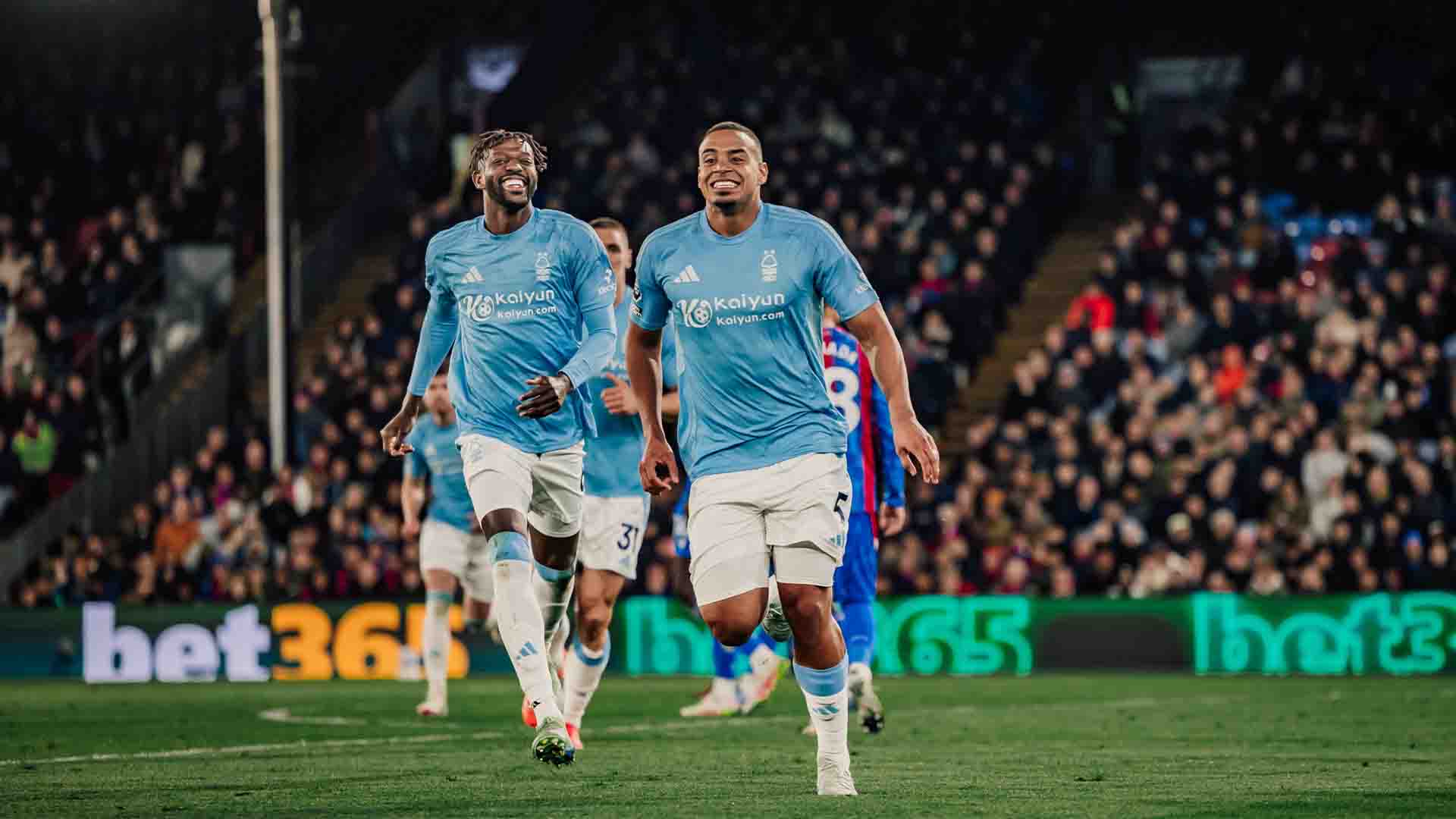 Forest Perjuangkan Zona Champions League Hingga Akhir