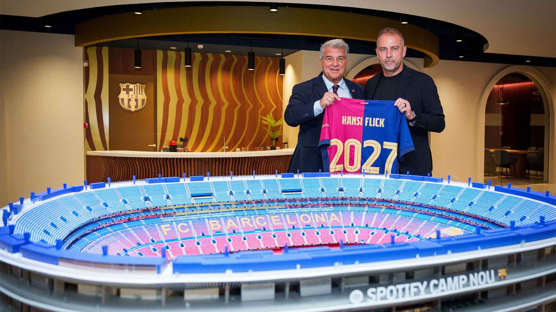 Flick Perpanjang Kontrak Bersama Barcelona Usai Juara La Liga