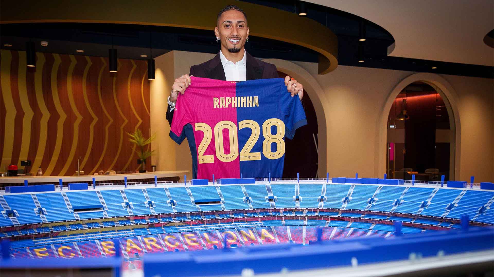 Raphinha Perpanjang Kontrak dengan Barcelona hingga 2028