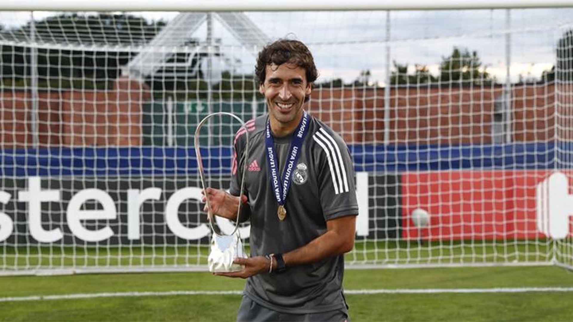Raul Tinggalkan Real Madrid Castilla