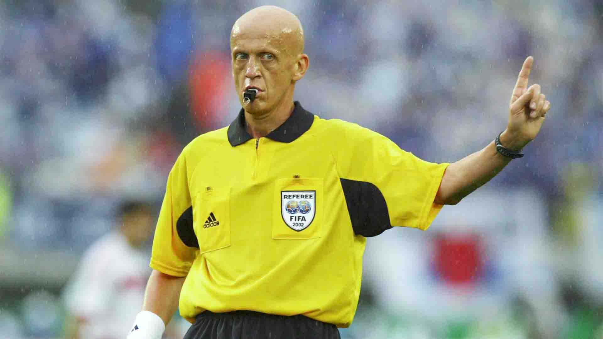 5 Wasit Sepak Bola Terbaik di Dunia