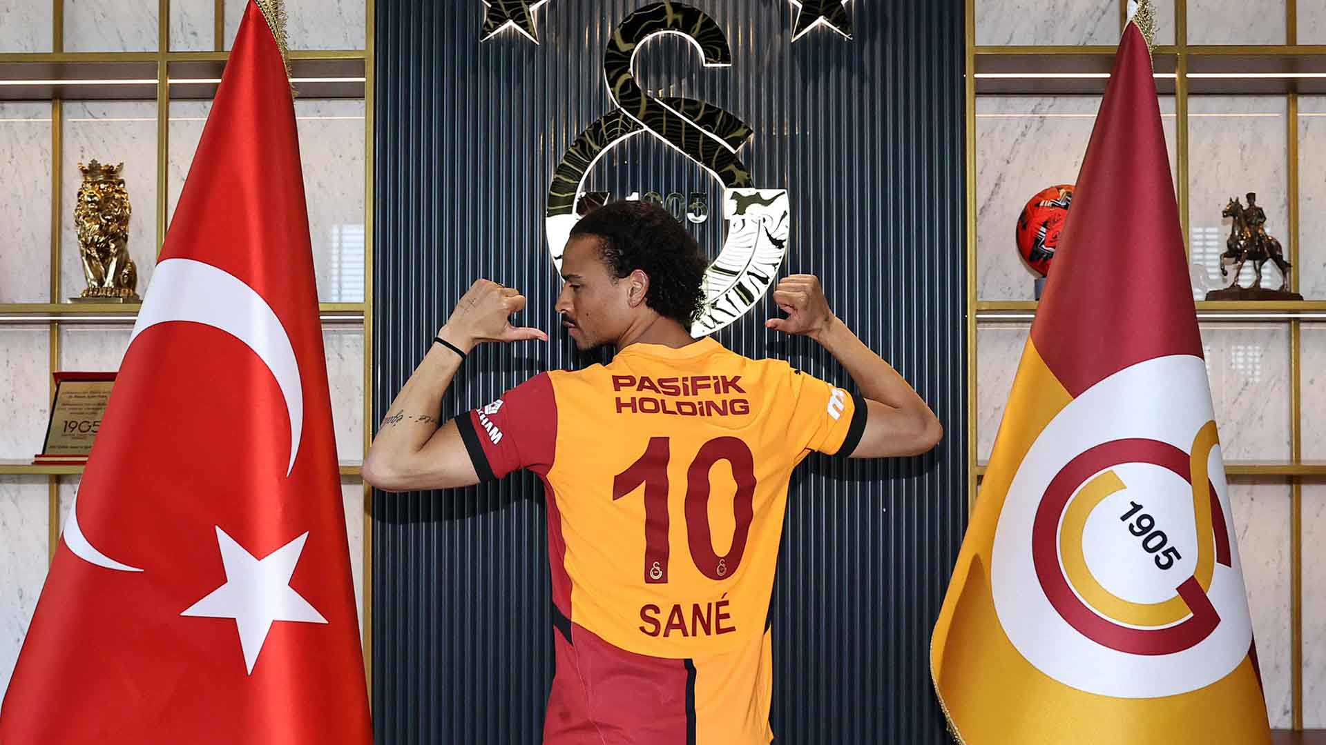 Galatasaray Resmi Boyong Leroy Sané dari Bayern Munich