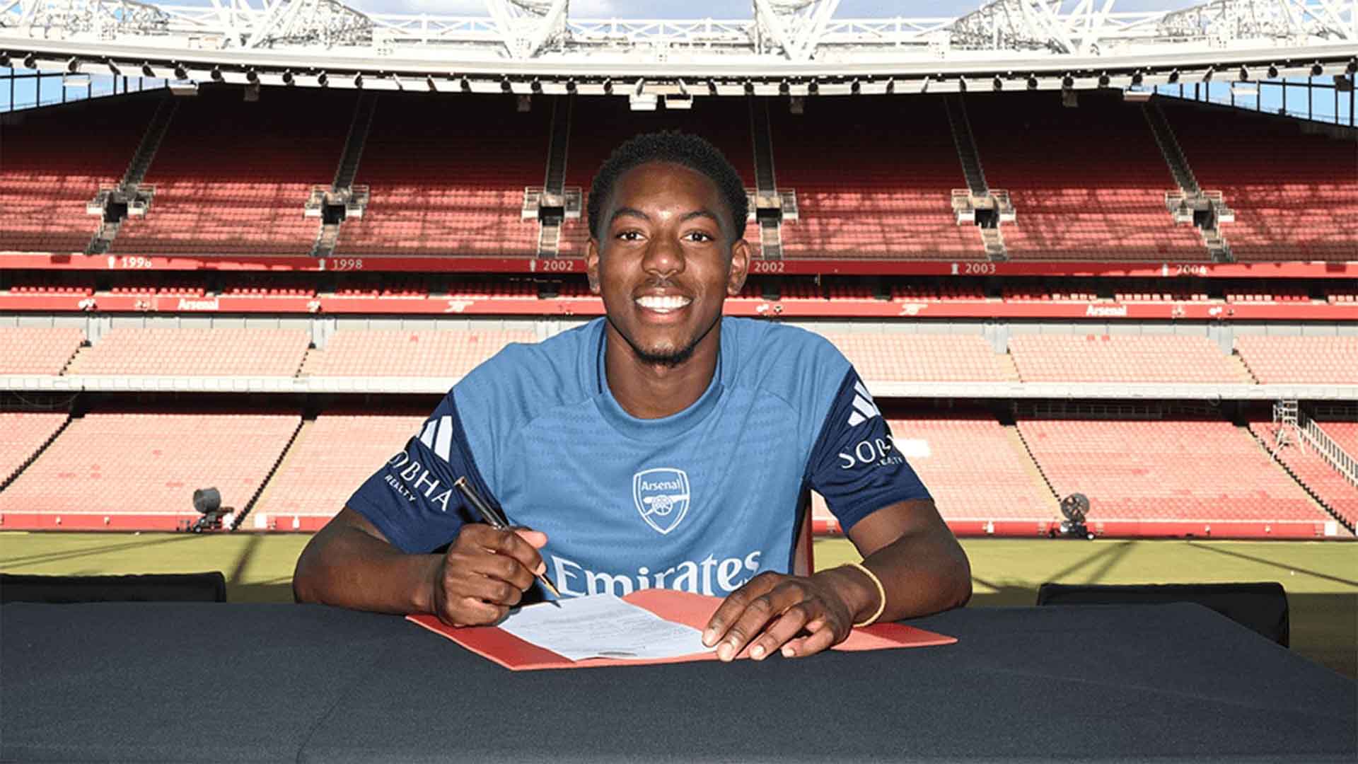 Komitmen Jangka Panjang, Lewis-Skelly Teken Kontrak Baru dengan Arsenal
