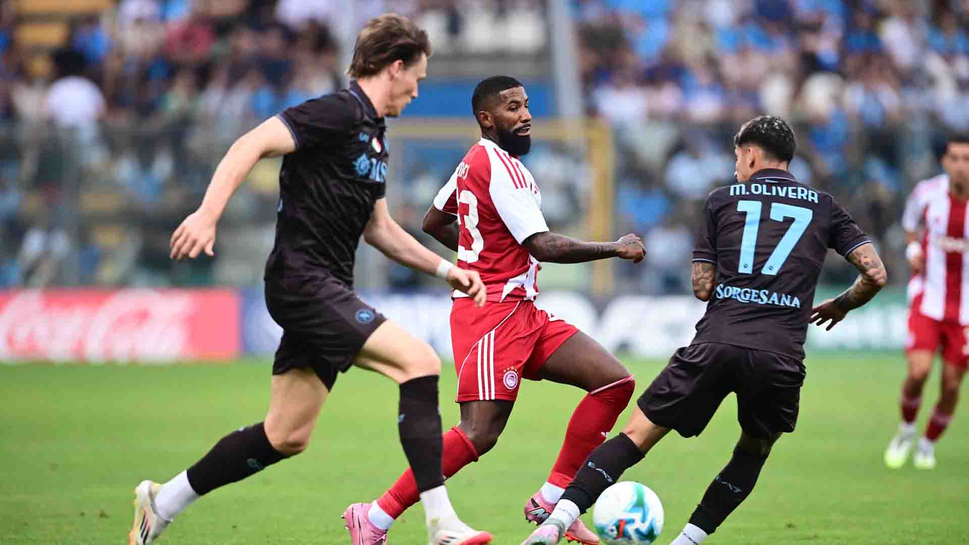 Napoli Kunci Kemenangan 2-1 atas Olympiacos dalam Laga Pramusim