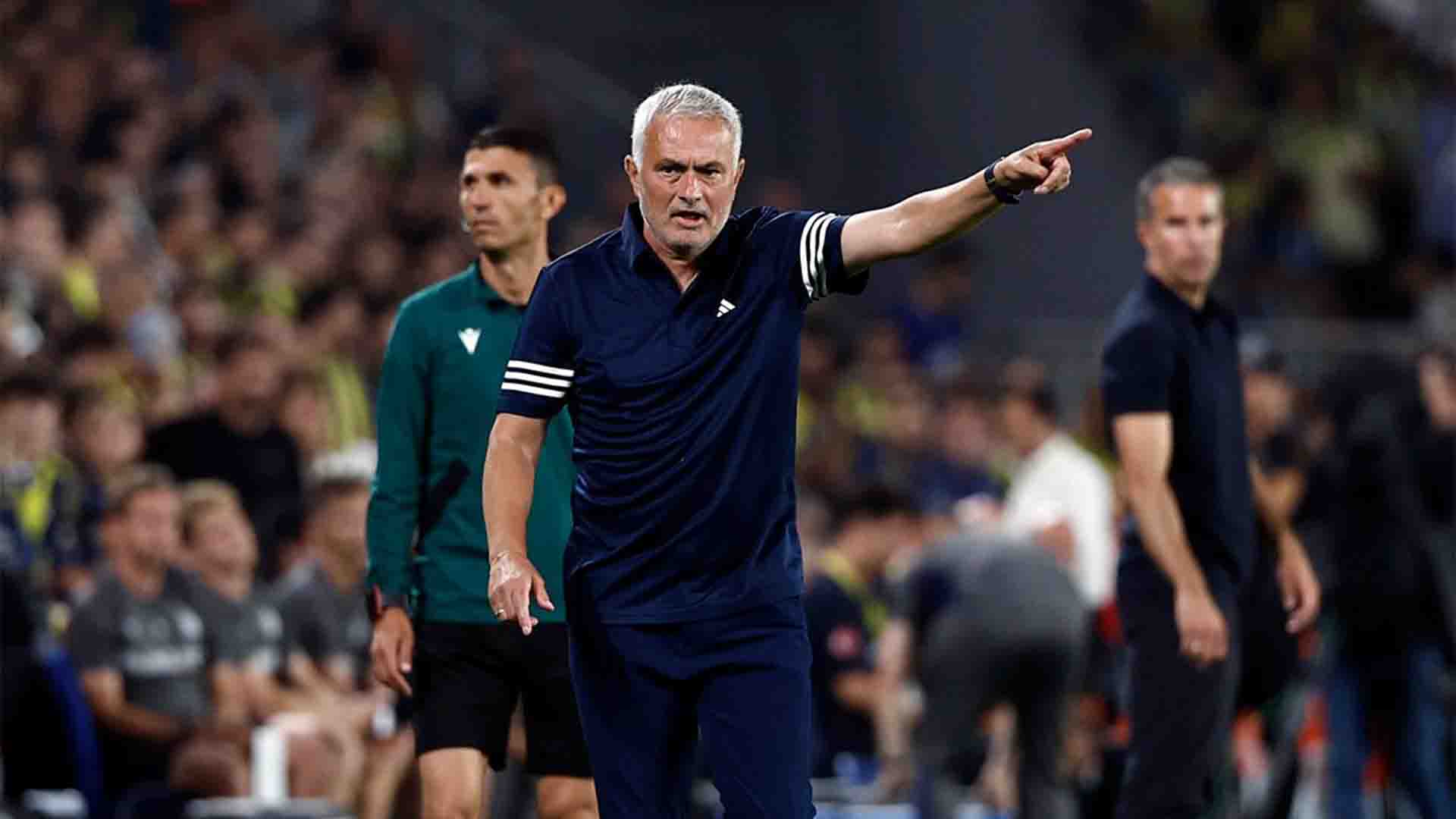 José Mourinho: Lionel Messi Memaksa Saya Berpikir Lebih Keras