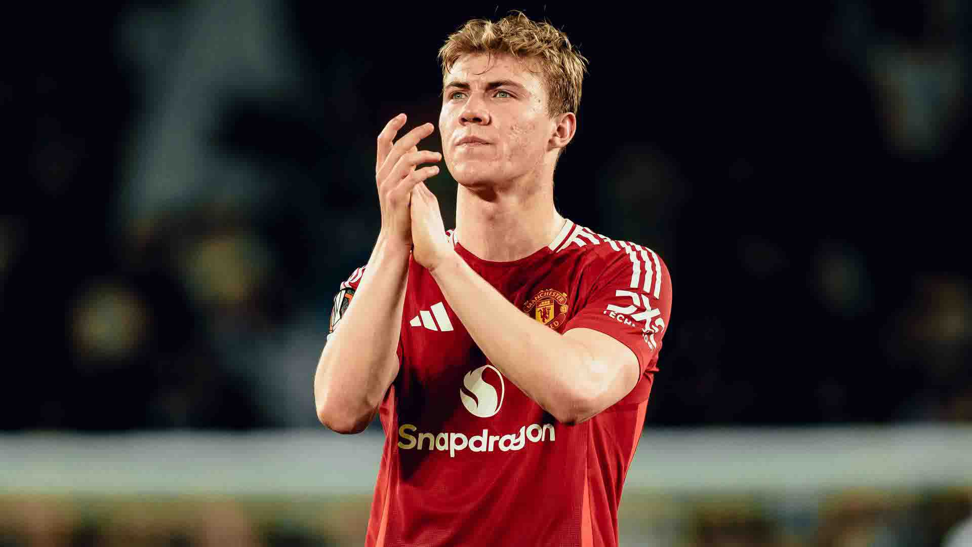 Napoli Resmi Pinjam Hojlund dari Manchester United