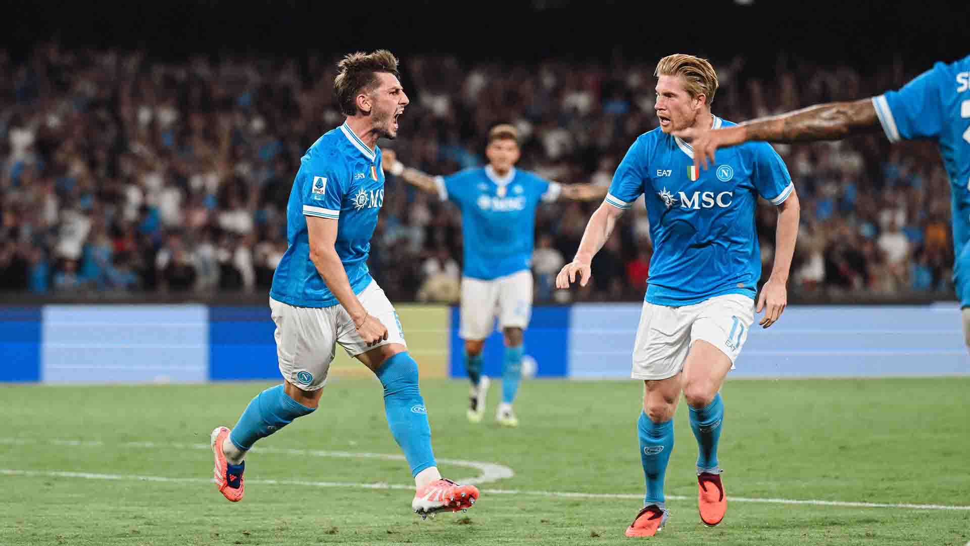 Napoli Pertahankan Rekor Sempurna Usai Bekuk Pisa 3-2