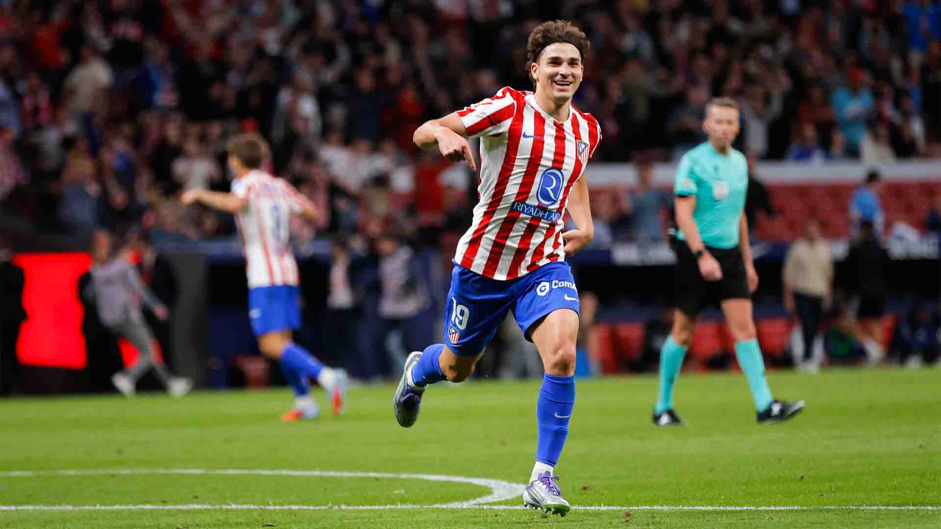 Hattrick Alvarez Bawa Atletico Bungkam Rayo 3-2