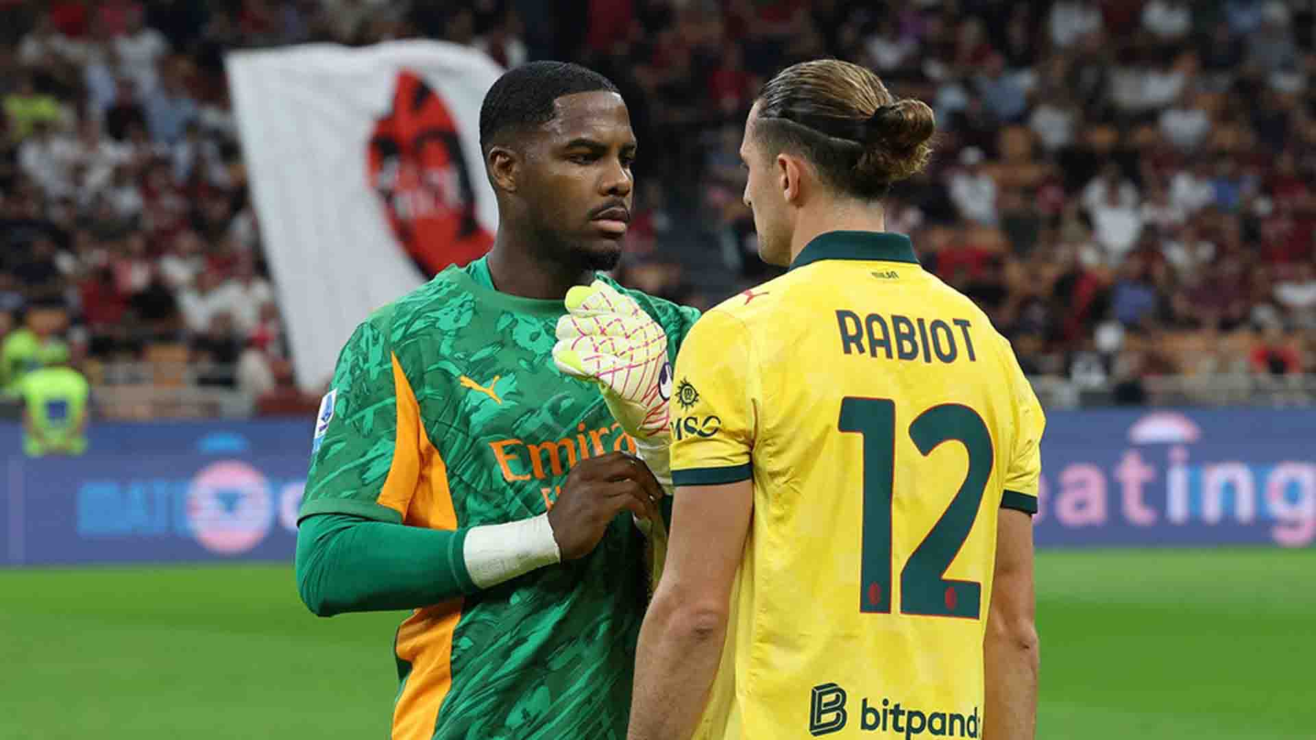 Sepakat dengan Rabiot, Maignan Tolak Laga Milan di Australia