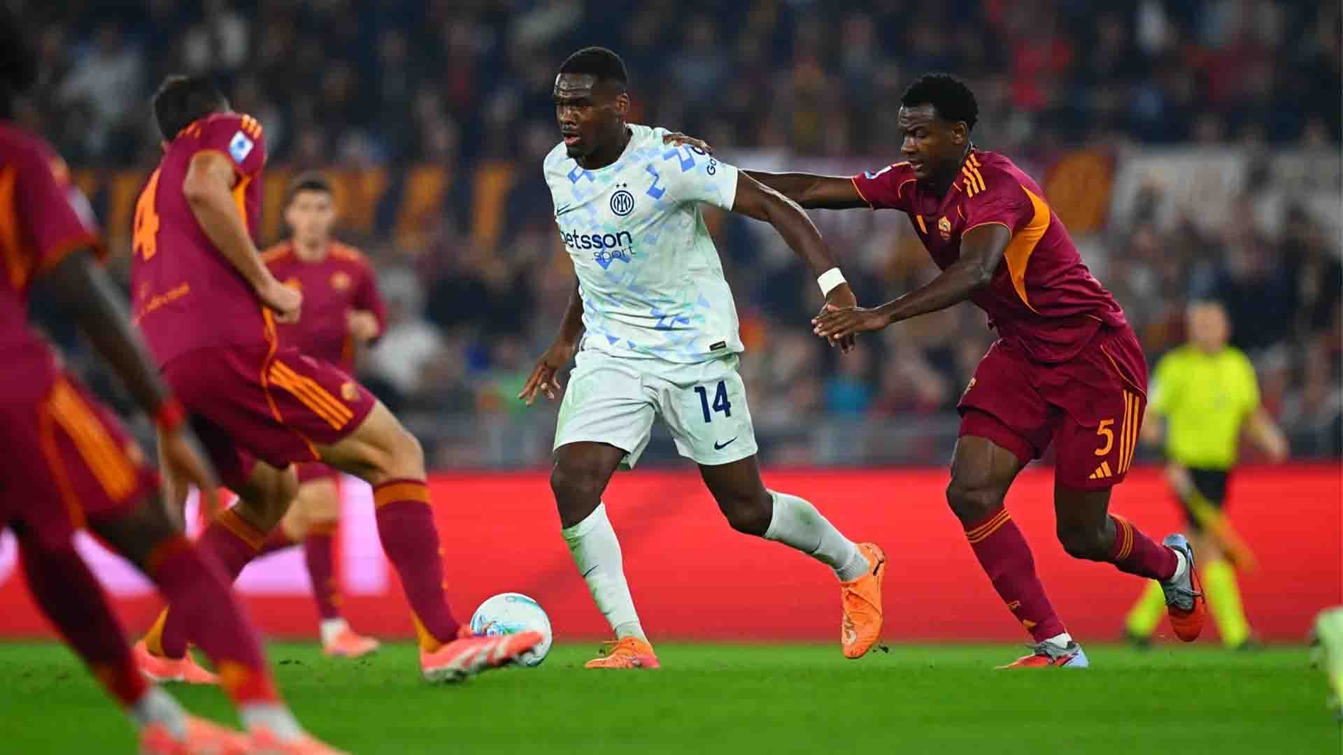 Inter Milan Rebut Puncak Klasemen Serie A usai Menang 1-0 di Kandang Roma