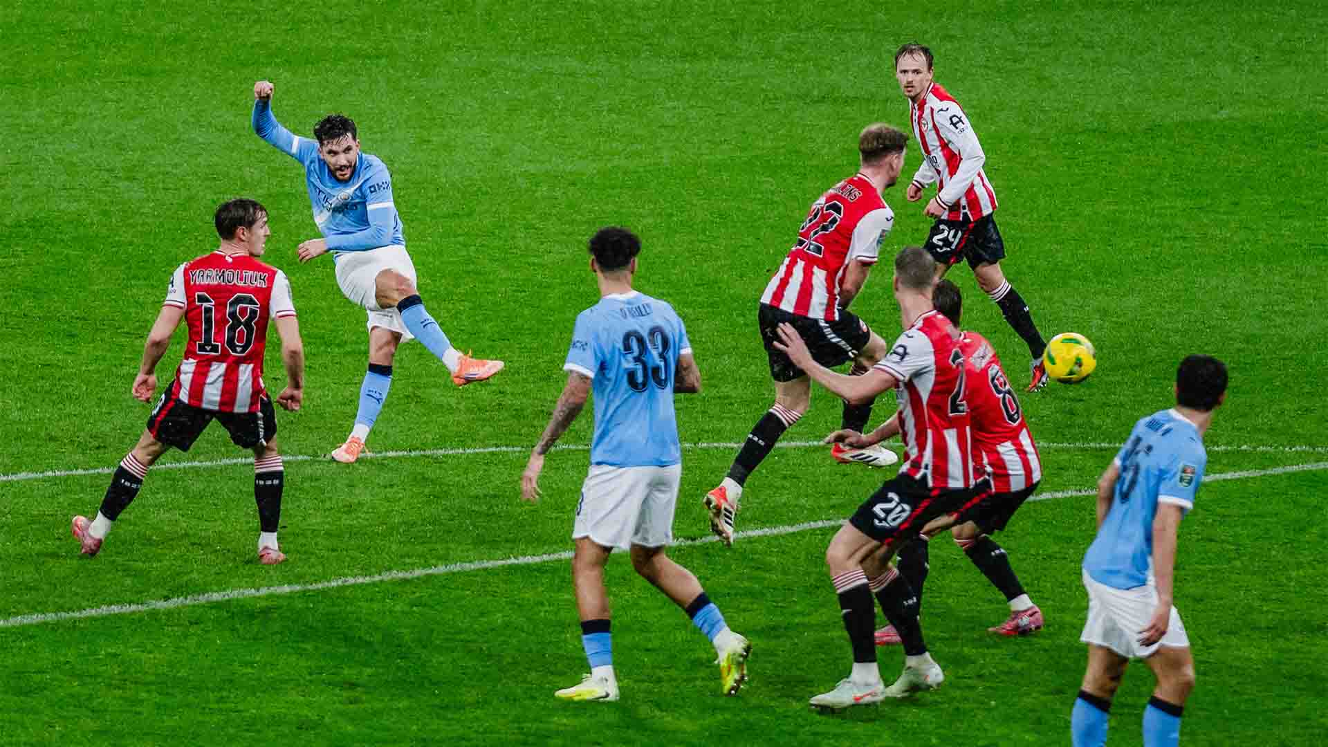 Gol Cherki dan Savinho Antar Manchester City ke Semifinal Carabao Cup