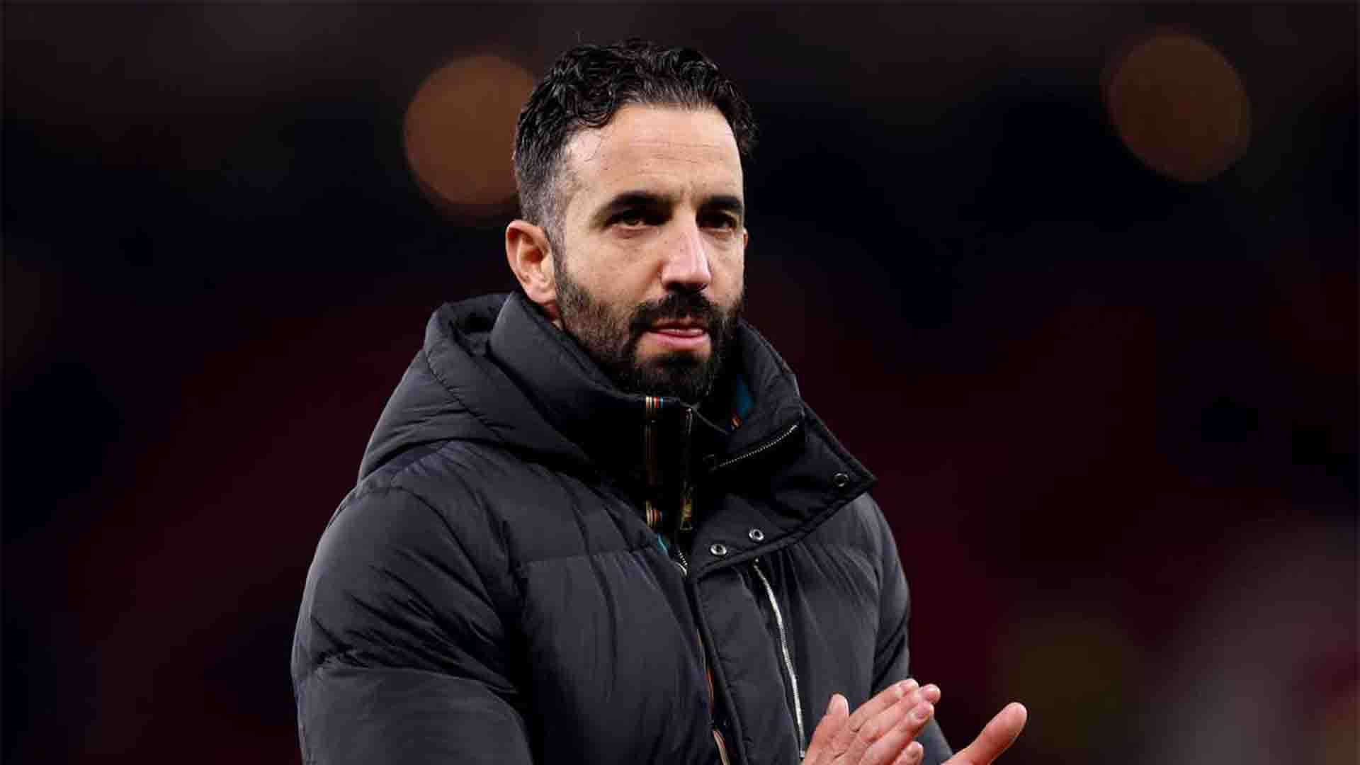 Revolusi Taktik MU: Amorim Akhiri Era Tiga Bek dan Lawan Tekanan Media