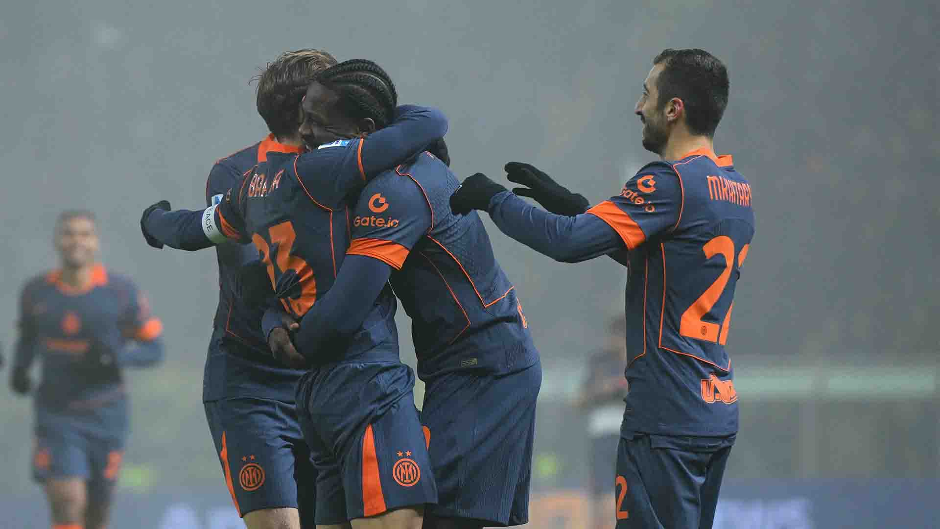 Dimarco dan Thuram Bawa Inter Menang 2-0 di Kandang Parma