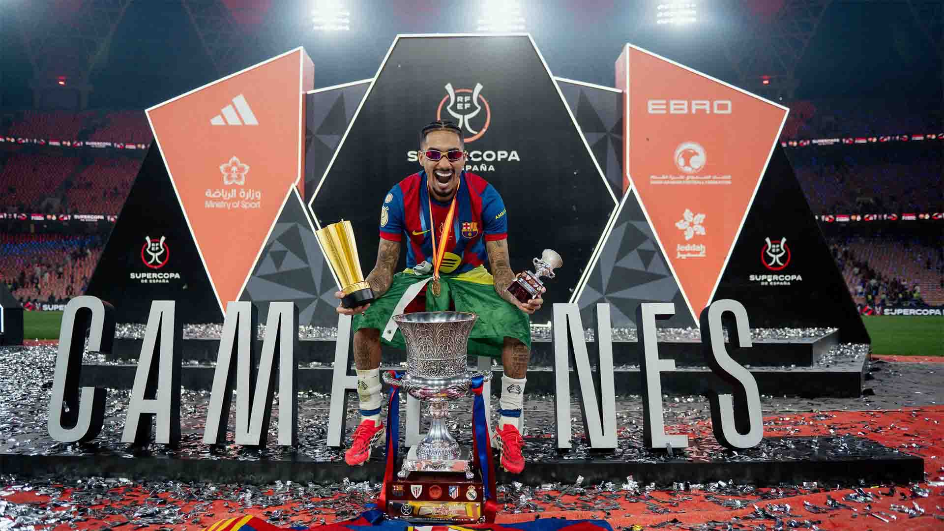 Raphinha Sebut Flick Penyelamat Kariernya di Barcelona