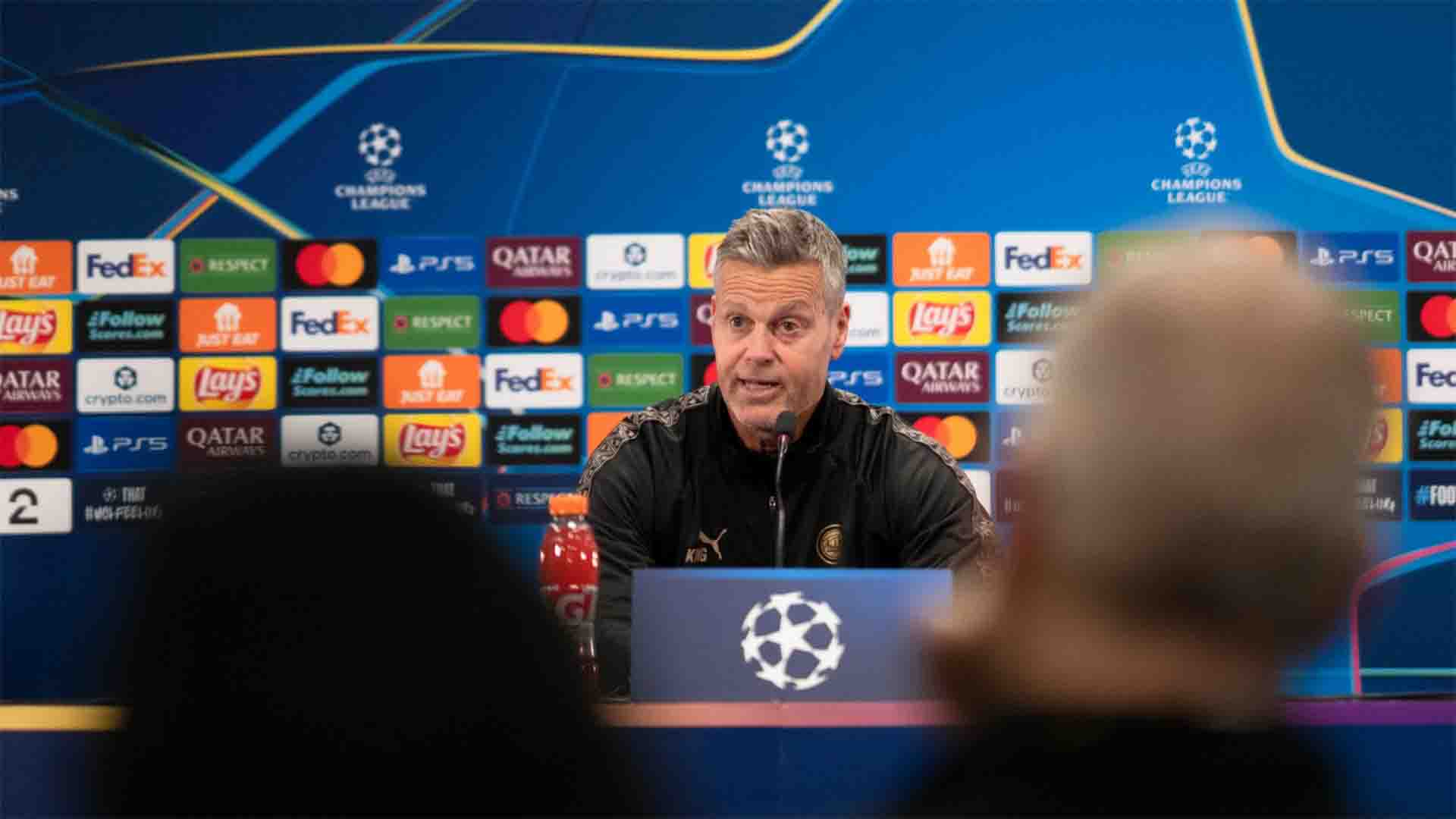 Knutsen Balas Kritik Inter Soal Lapangan, "Man City Saja Tak Mengeluh"