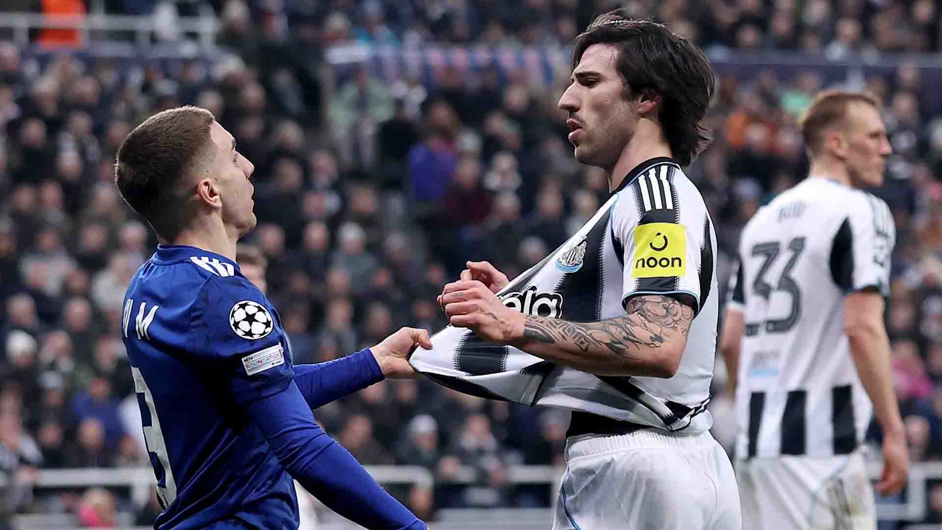 Newcastle United Segel Tiket 16 Besar Setelah Bekuk Qarabag