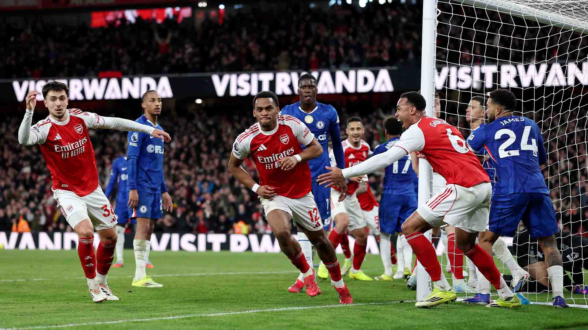 Arsenal Bungkam Chelsea 2-1 di Emirates