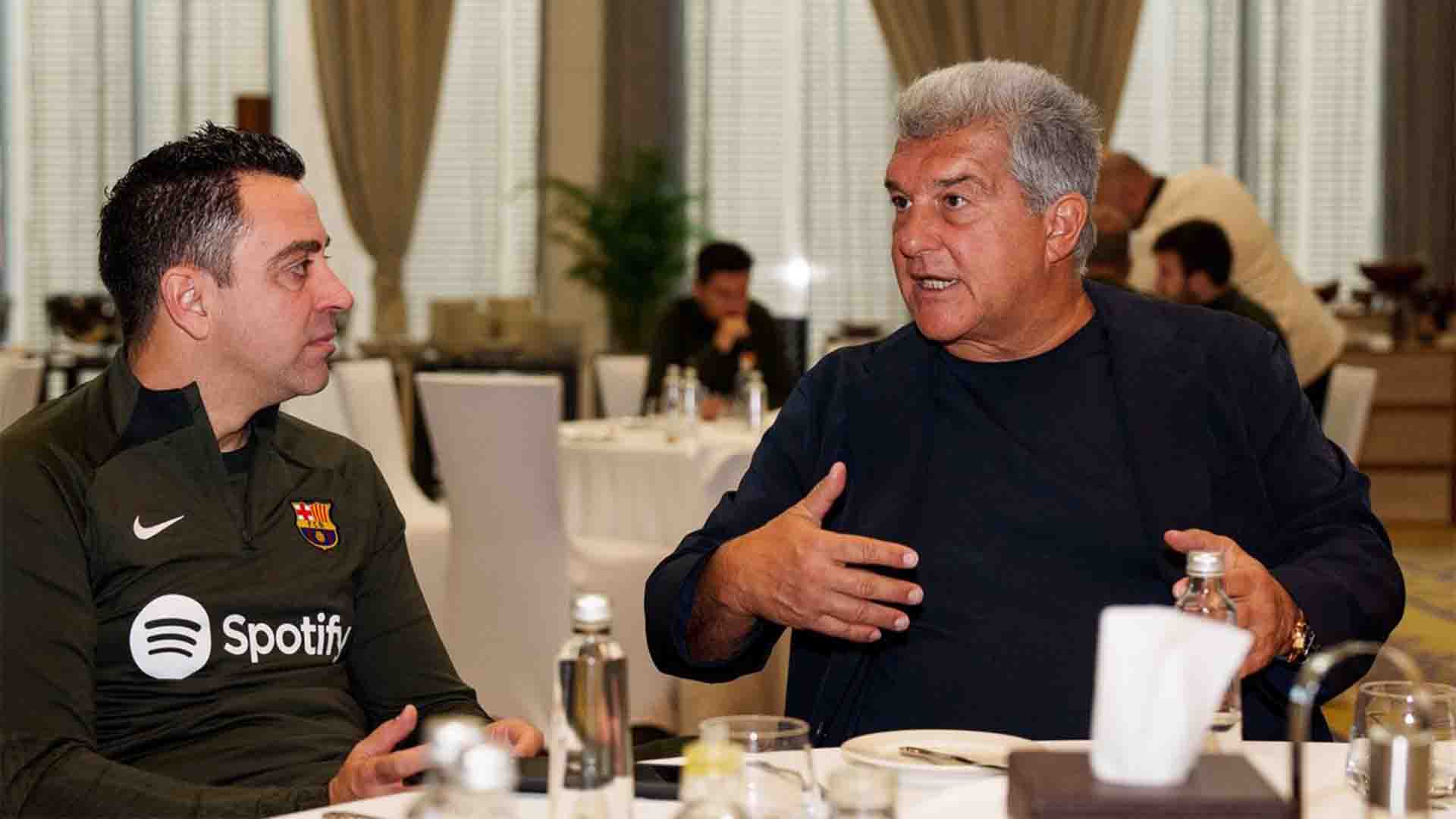 Xavi Ungkap Laporta Halangi Kepulangan Messi ke Barcelona