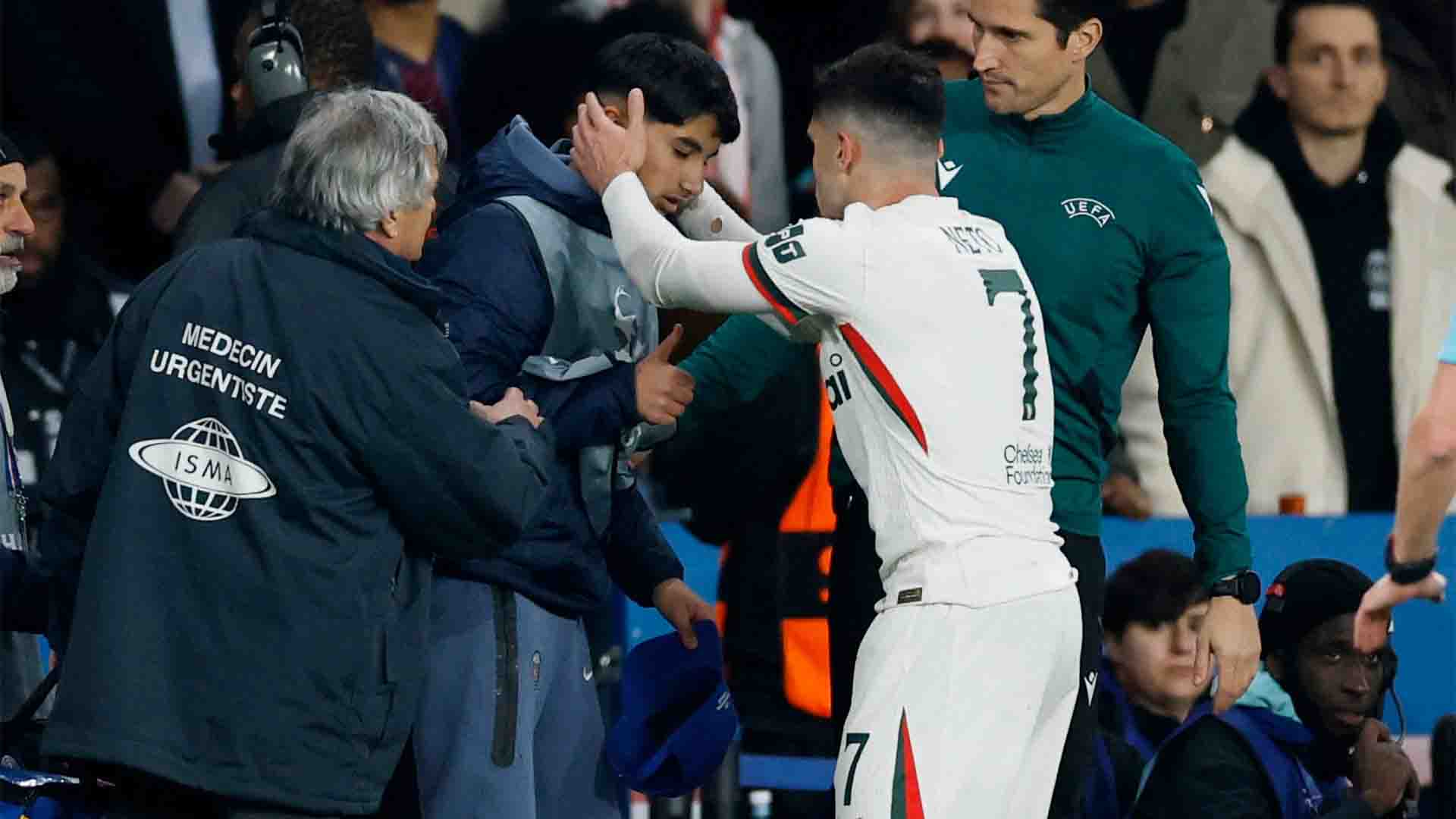 Neto Minta Maaf Usai Dorong Anak Gawang Saat Chelsea Kalah 5-2 dari PSG