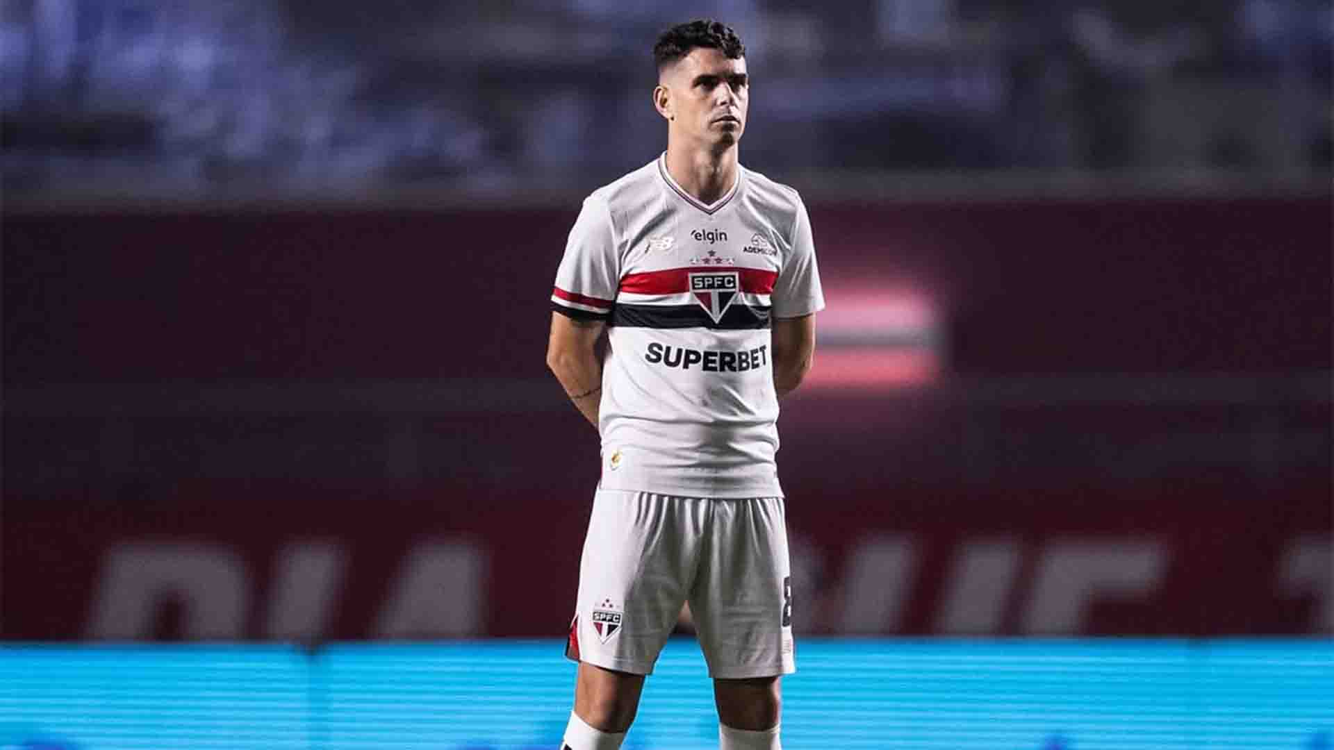 Masalah Jantung Paksa Oscar Pensiun di Usia 34 Tahun