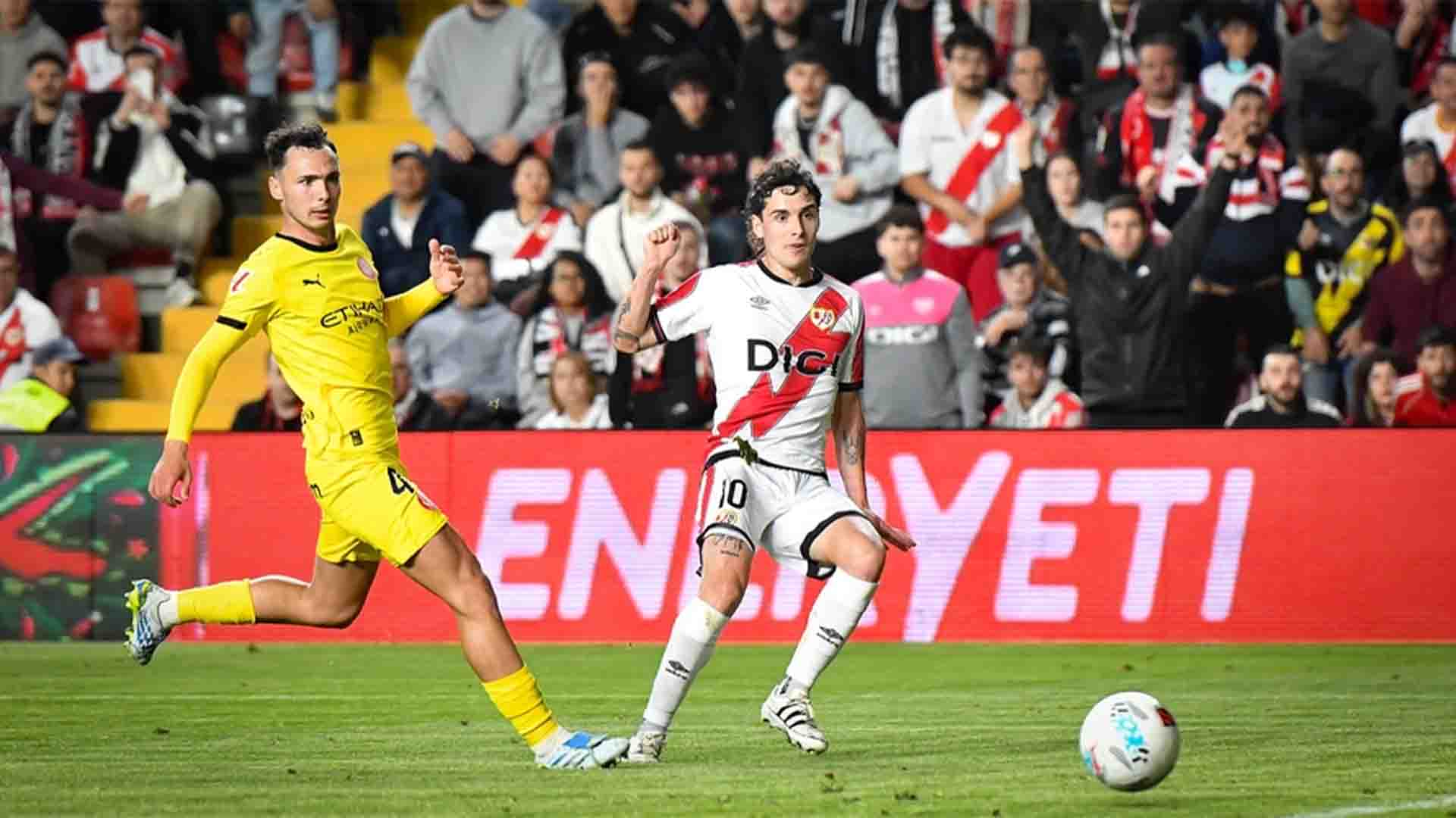 Gol Telat Stuani Selamatkan Girona dari Kekalahan di Kandang Rayo Vallecano