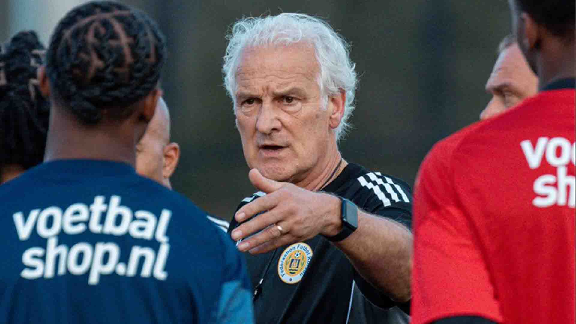 Rutten Mundur, Buka Pintu Kembalinya Advocaat Sebagai Pelatih Curacao