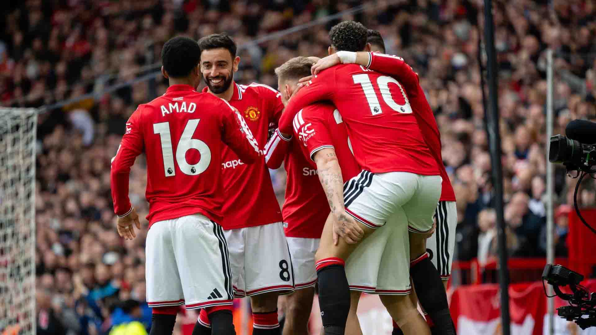 Fernandes Samakan Rekor Asis saat Man United Menang 3-2 atas Forest
