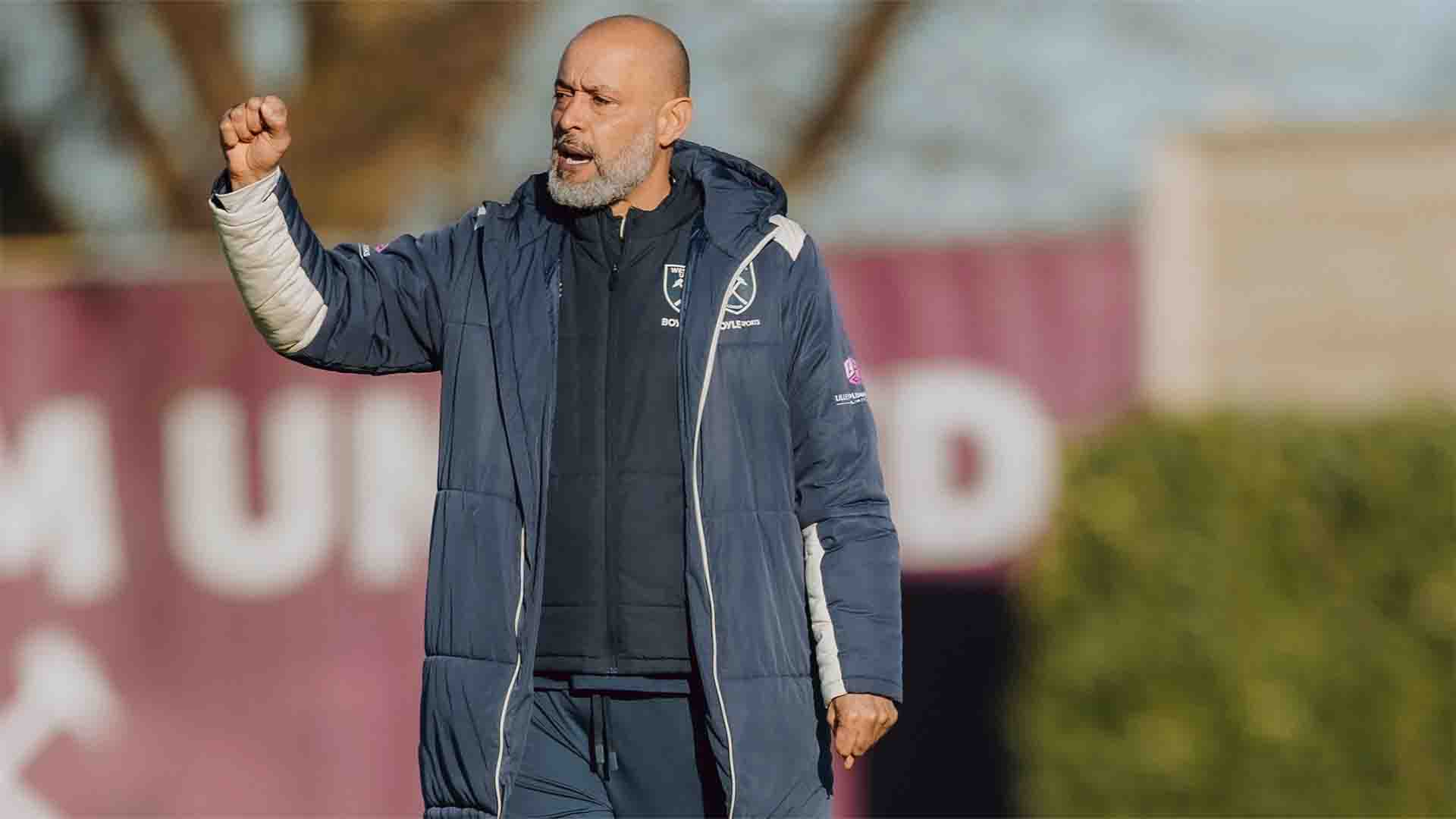 West Ham Pertahankan Nuno Espirito Santo Meski Terdegradasi