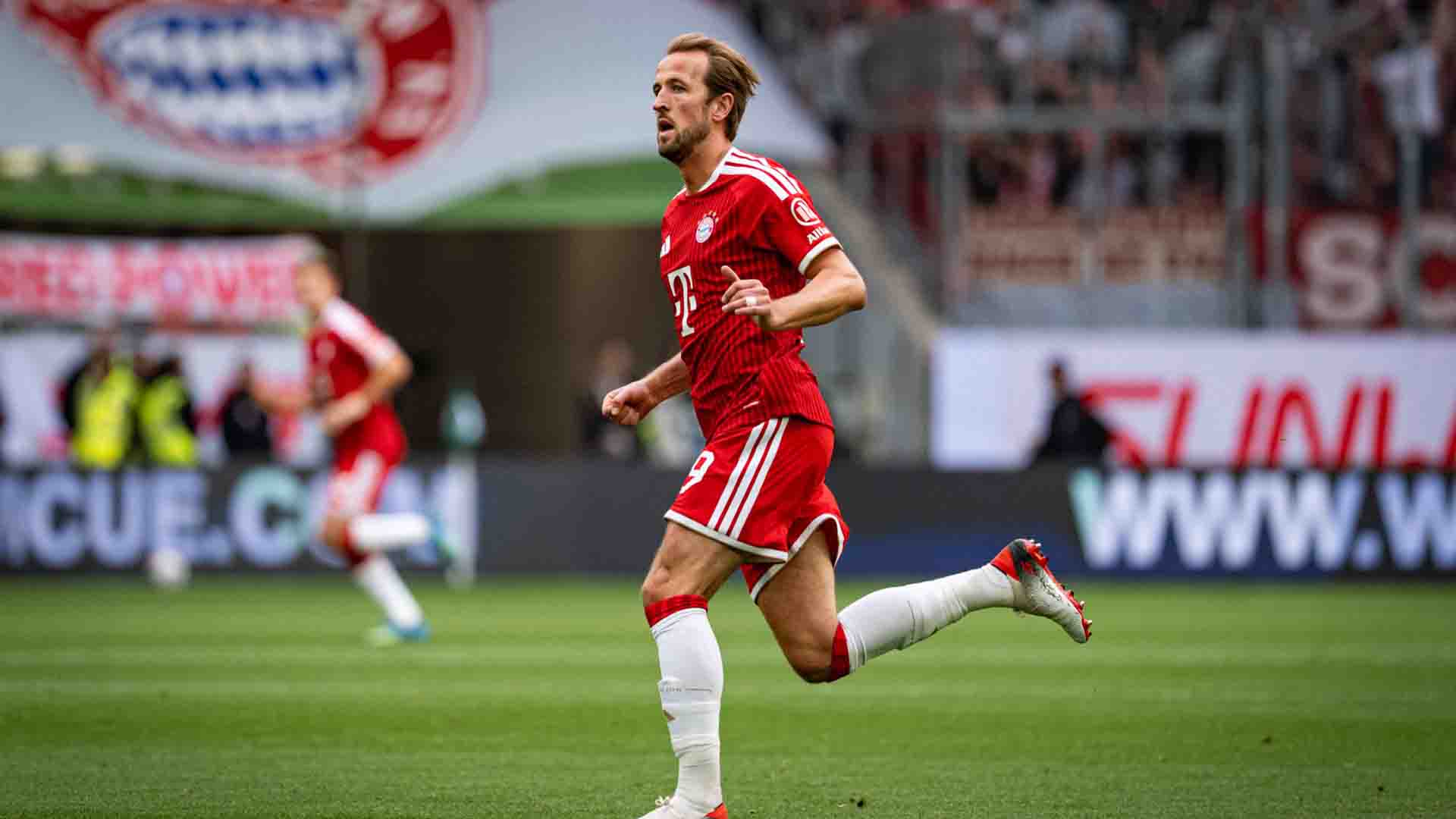 Kane Bidik Ballon d'Or: Kejayaan Bersama Inggris di Piala Dunia Jadi Kunci Utama