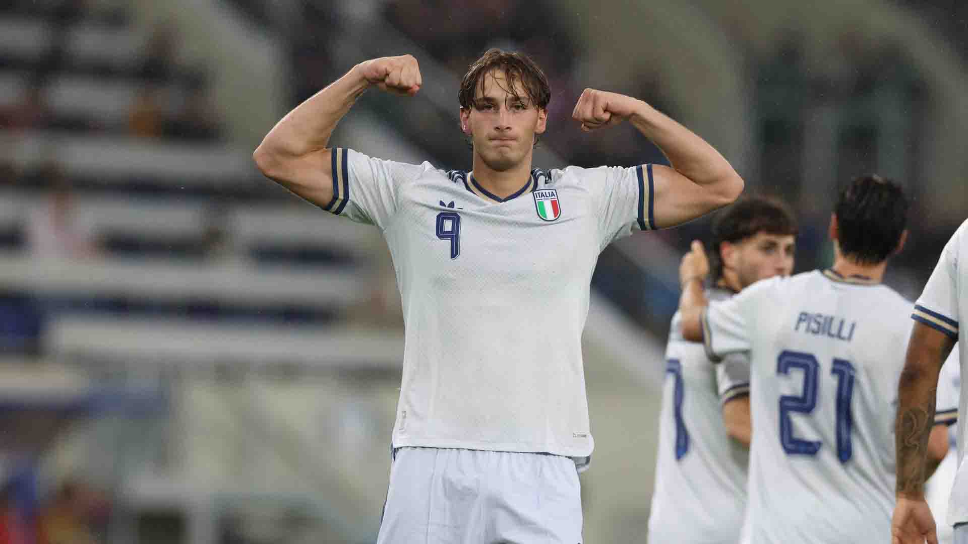 Esposito Senang Bisa Kemenangan bagi Skuad Termuda Italia Sepanjang Sejarah
