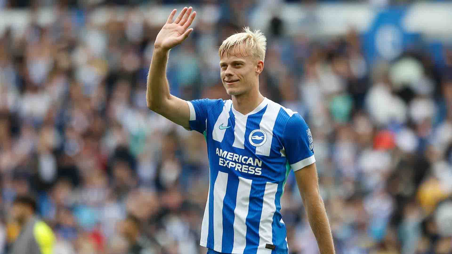 Tottenham Sepakati Transfer £52 Juta untuk Van Hecke dari Brighton