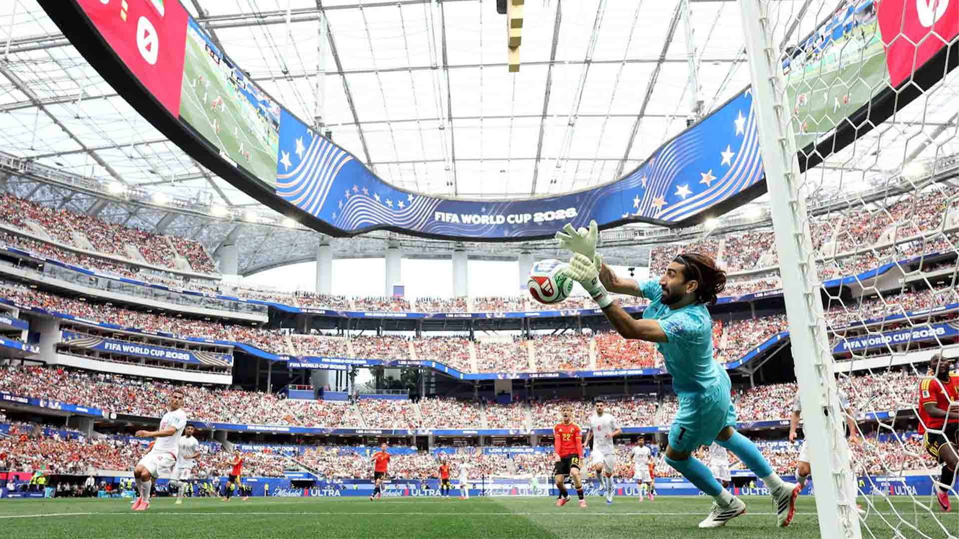 10 Pemain Belgia Ditahan Imbang Iran Tanpa Gol di Los Angeles