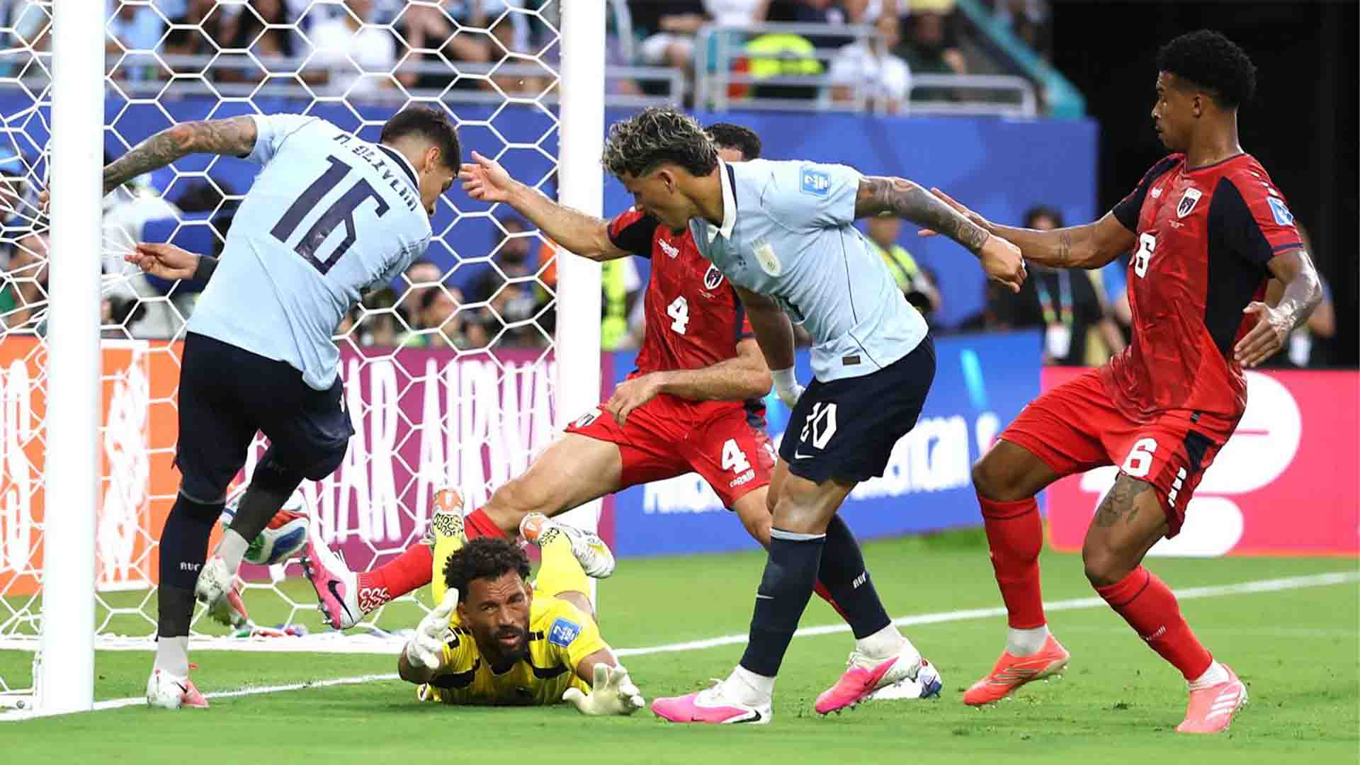 Bielsa Kecam Organisasi Permainan Uruguay Setelah Ditahan Imbang Tanjung Verde