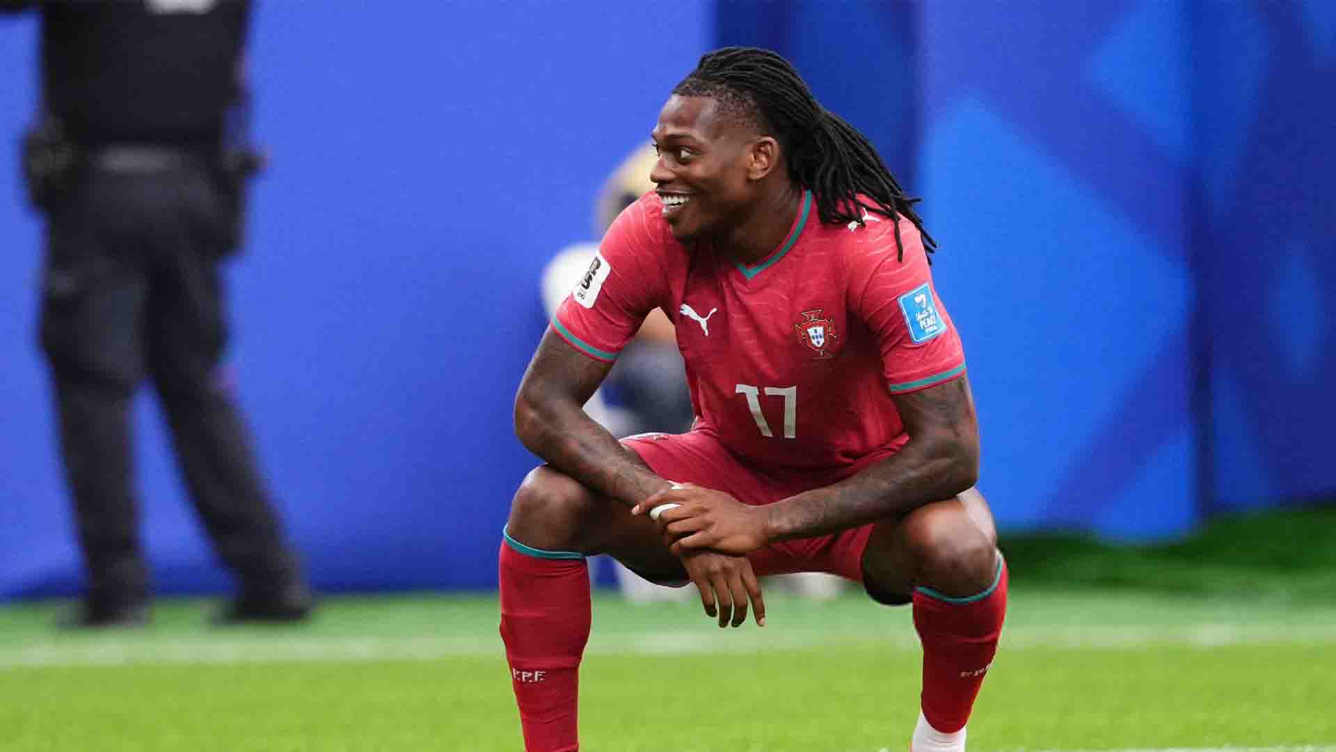 Leão Pertimbangkan Masa Depan di AC Milan Setelah Kedatangan Amorim
