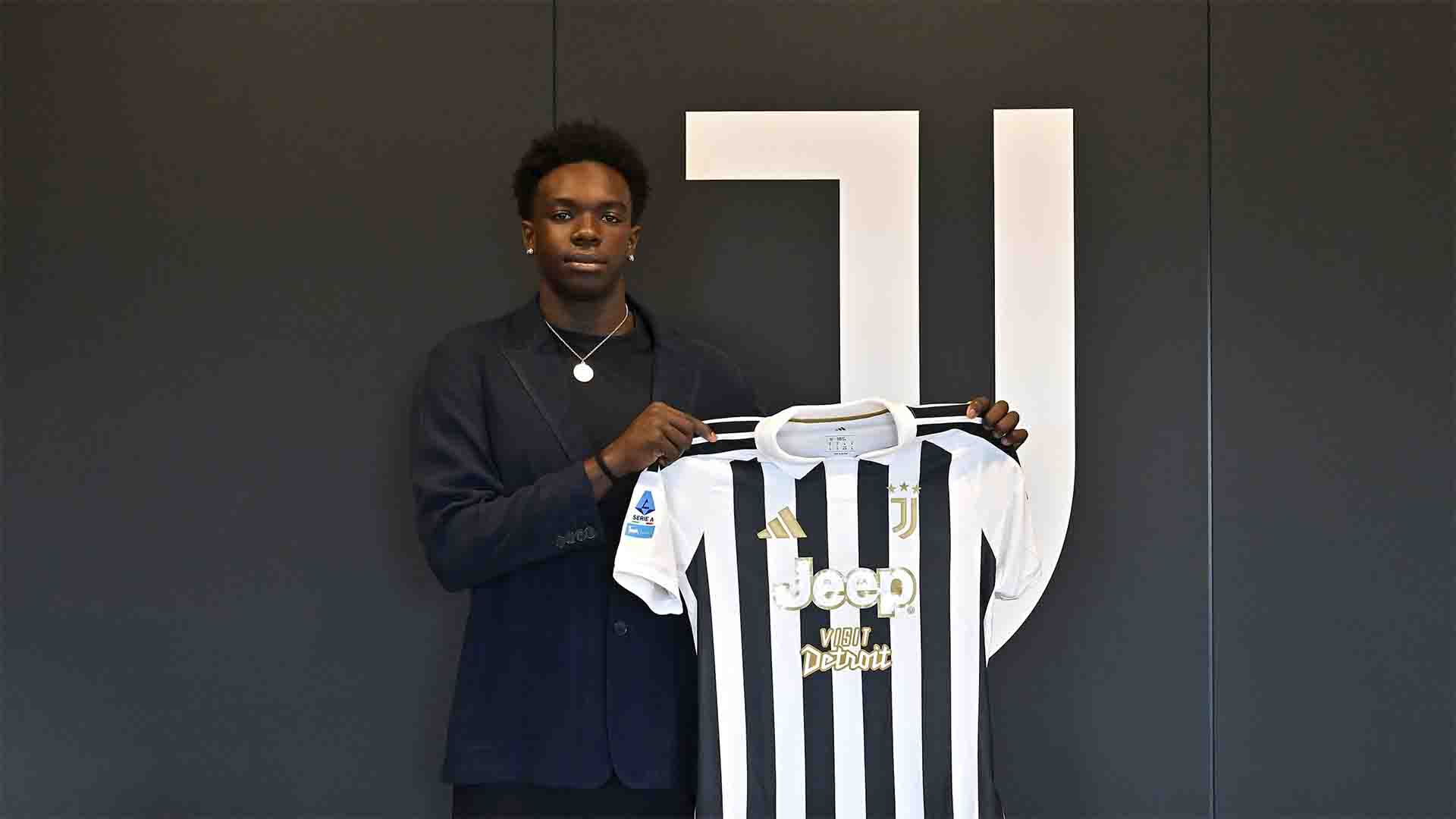 Juventus Resmi Amankan Tanda Tangan Wonderkid Italia Jeff Ekhator