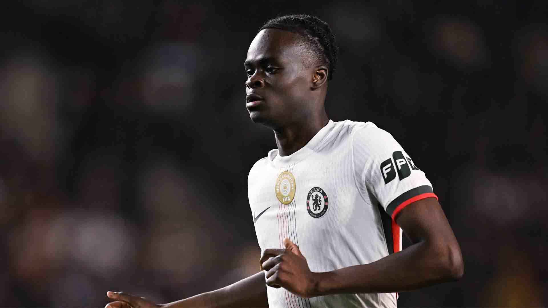 Everton Resmi Permanenkan Penyerang Muda Chelsea Tyrique George