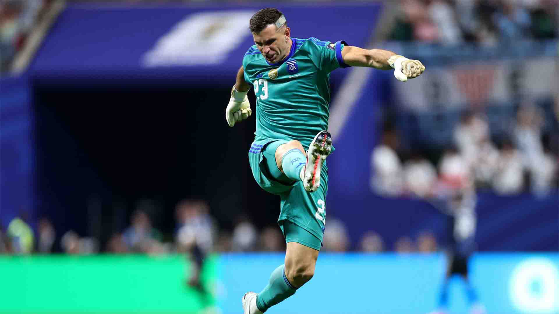 Emi Martinez Ungkap Kelemahan Mental Inggris Usai Cetak Gol Pertama