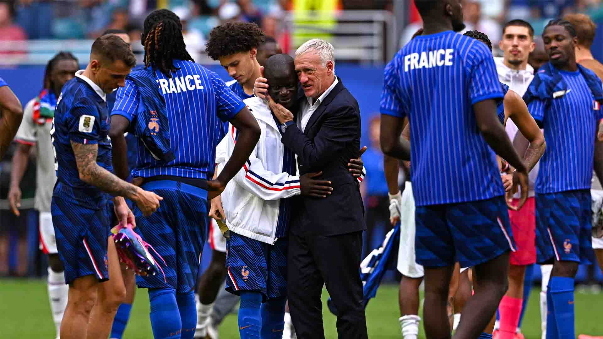 Deschamps Bertanggung Jawab atas Kekalahan 6-4 Prancis dari Inggris