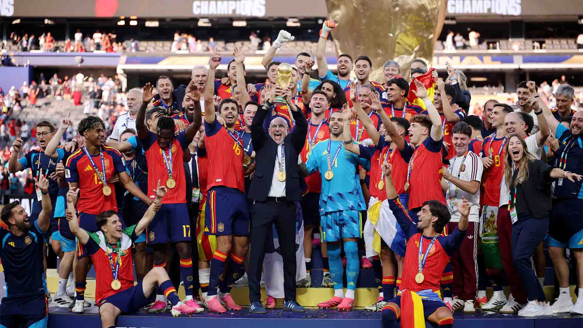 De La Fuente Puji Kebersamaan Skuad Usai Spanyol Jadi Kunci Juara Piala Dunia